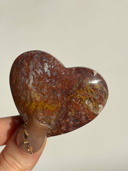 Red Moss in Chalcedony Heart Carving G