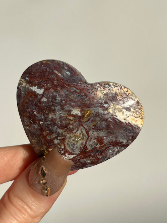 Red Moss in Chalcedony Heart Carving H