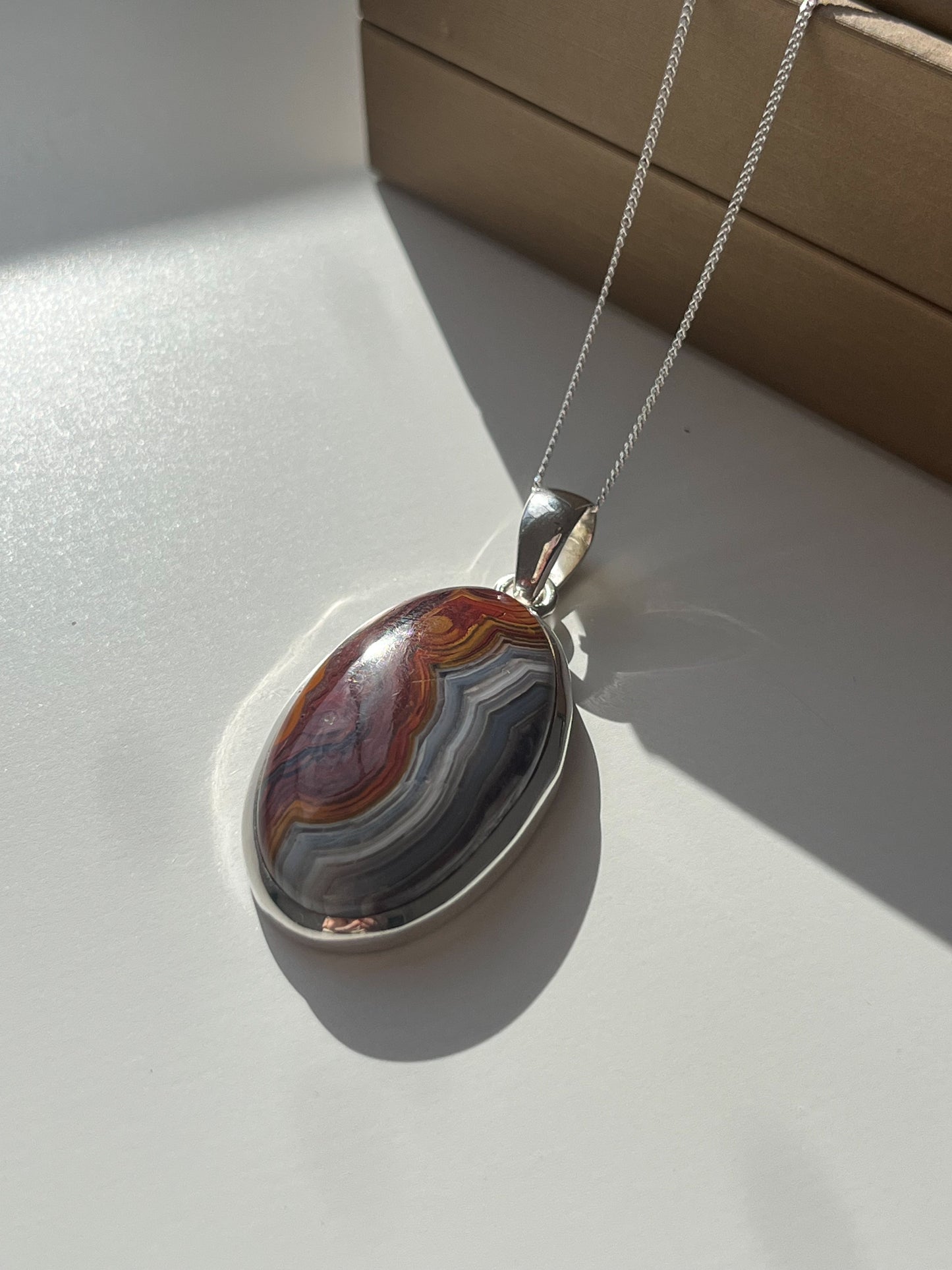 Laguna Lace Agate 925 Sterling Silver Pendant with Parallax Effect & Necklace B