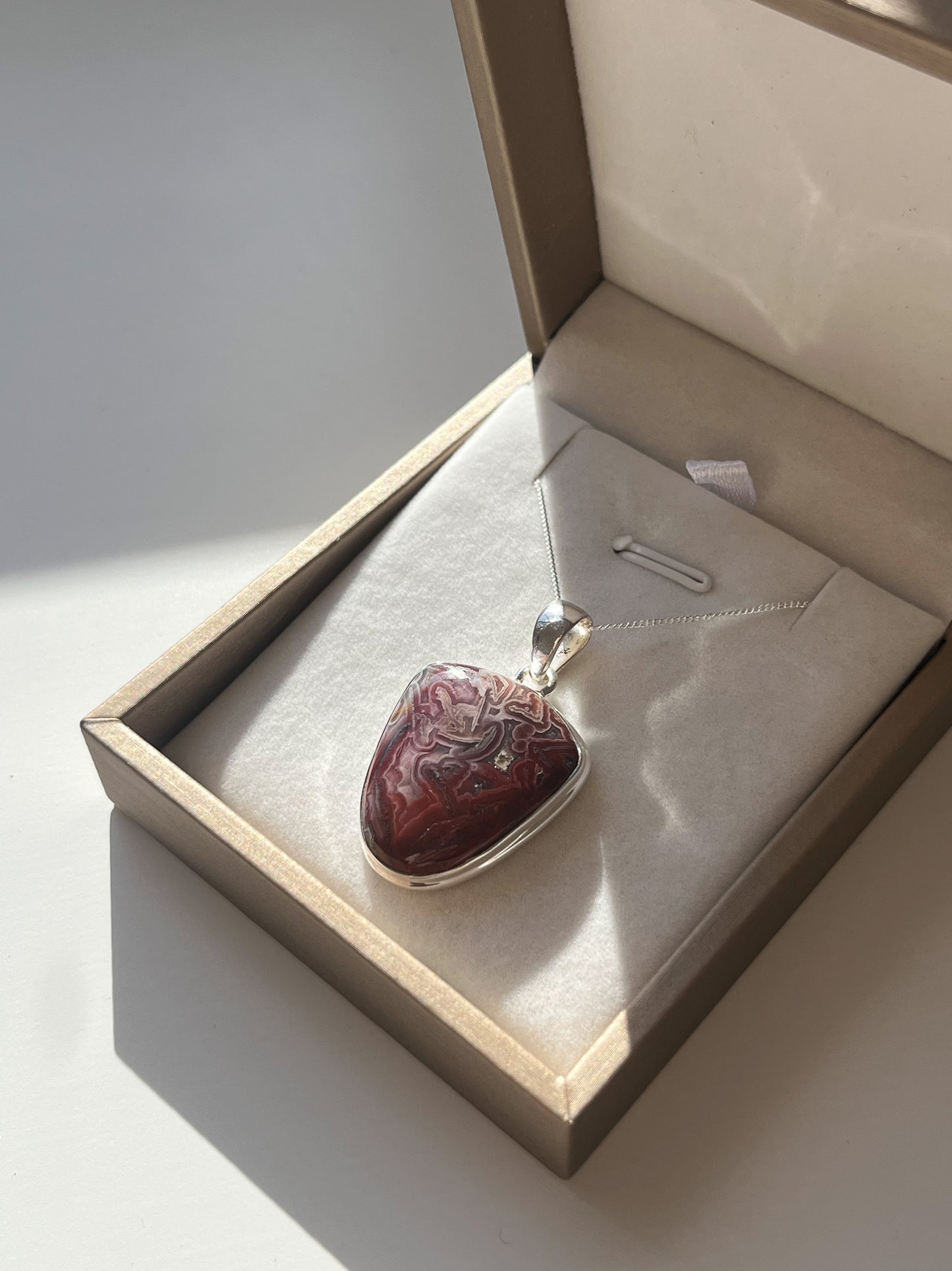 Laguna Lace Agate 925 Sterling Silver Pendant & Necklace E