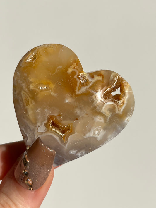 Soleia Agate Heart Carving D
