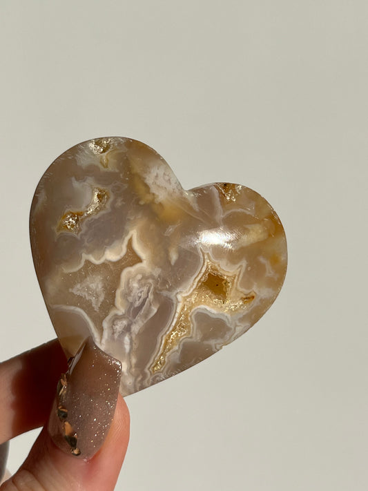 Soleia Agate Heart Carving E
