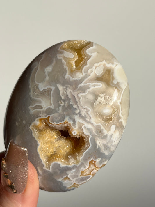 Soleia Agate Palmstone B