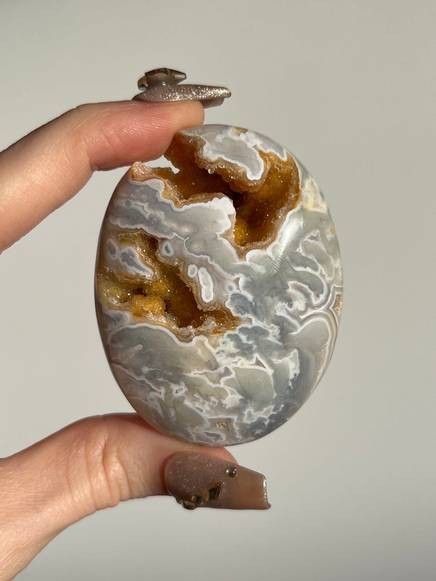 Soleia Agate Palmstone D