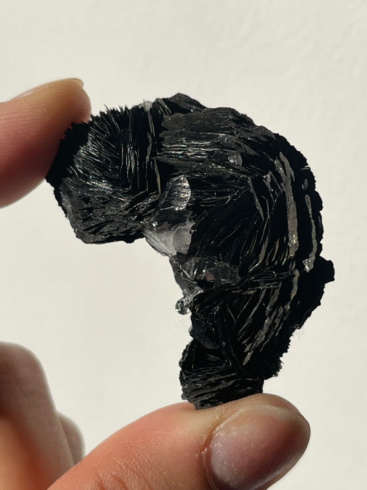 Specularite and Quartz Cluster A