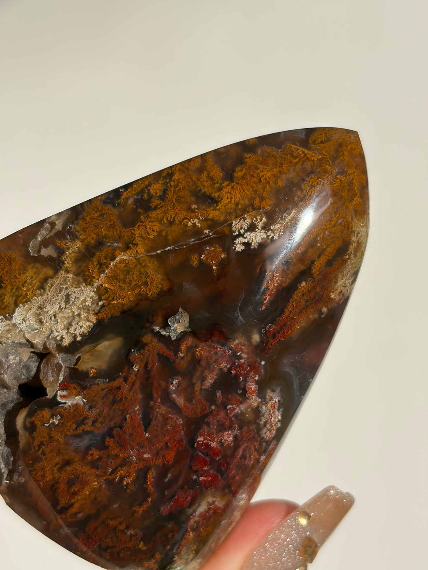 “Moss-borne” Tembaga Moss in Chalcedony Polished Freeform E