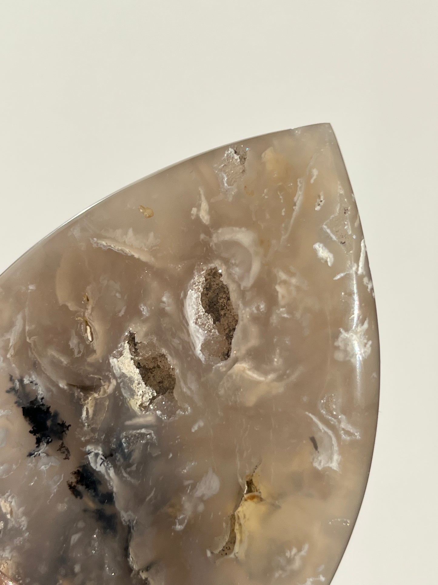 Tiger Dendrite in Chalcedony Flame Carving C (Unsteady Base)