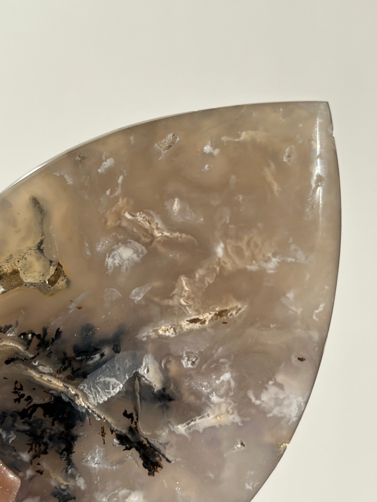 Tiger Dendrite in Chalcedony Flame Carving C (Unsteady Base)
