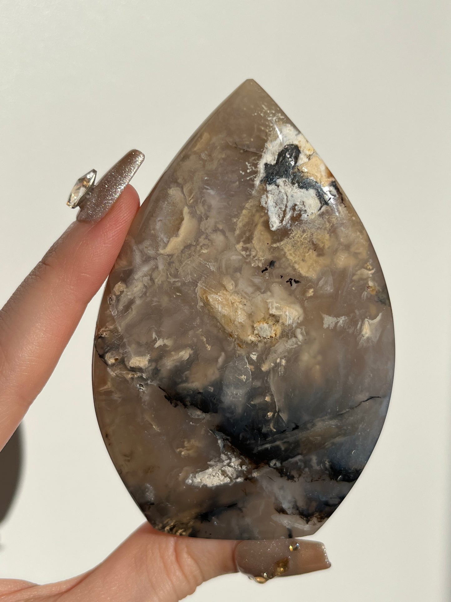 Tiger Dendrite in Chalcedony Flame Carving F