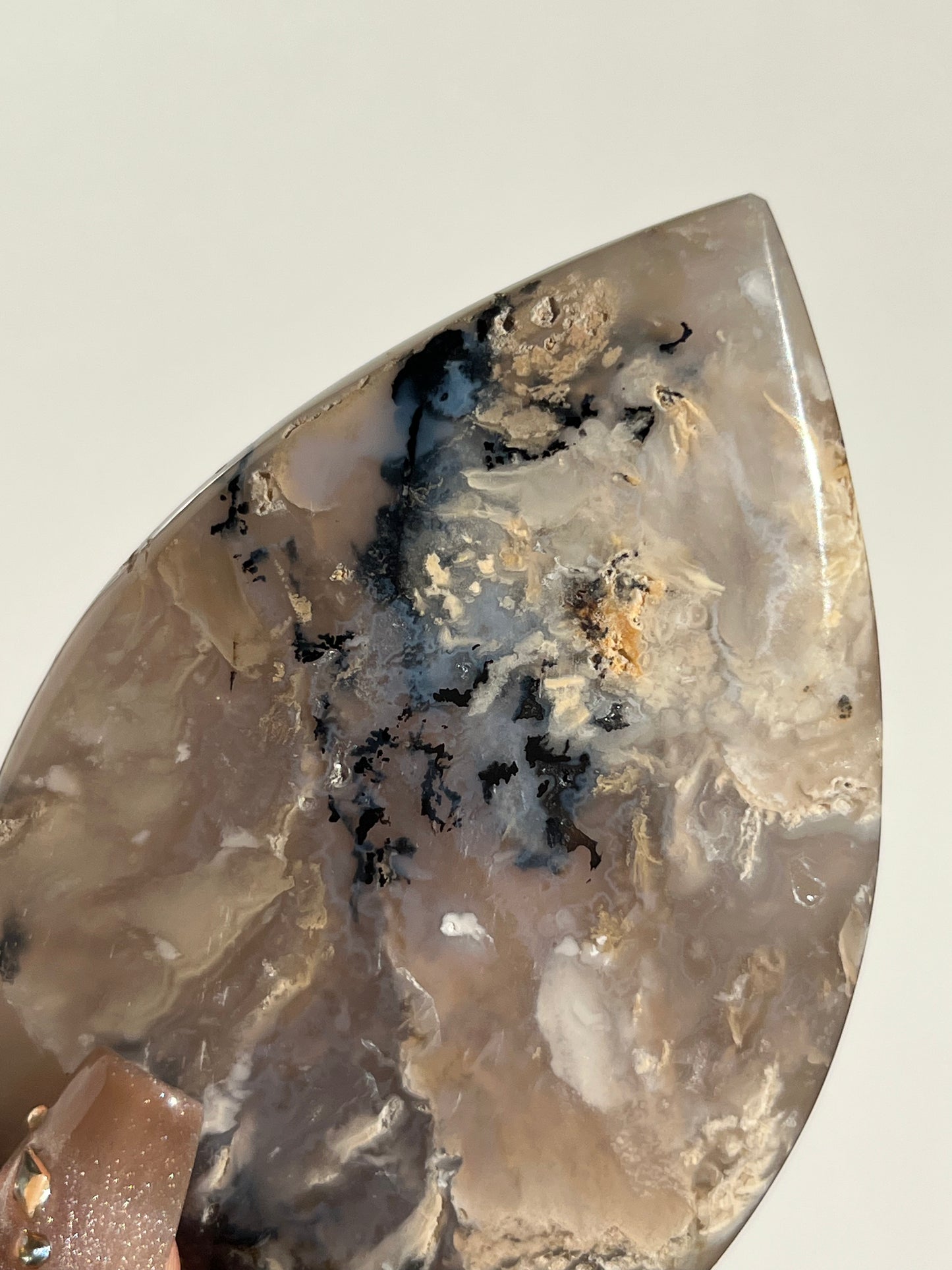 Tiger Dendrite in Chalcedony Flame Carving G