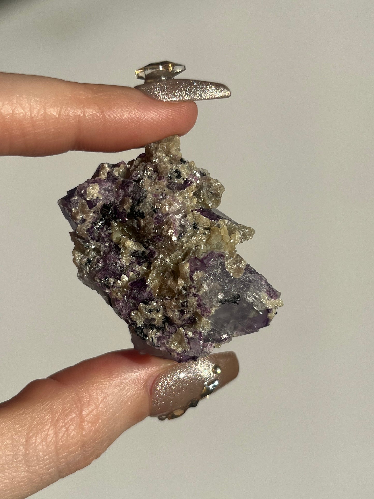 Yaogangxian Purple Fluorite with Muscovite and Wulframite Specimen E