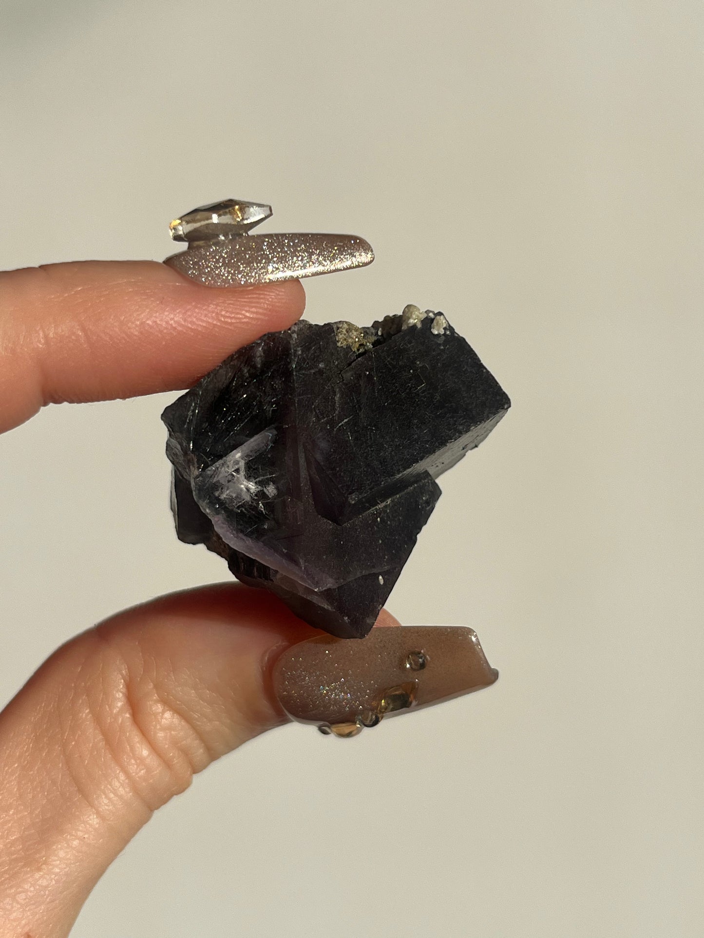 Yaogangxian Purple Fluorite Specimen with Bisthmunite Rutile Inclusions F