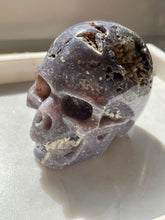 Load image into Gallery viewer, Hand Carved Grape Agate Skull Carving #1
