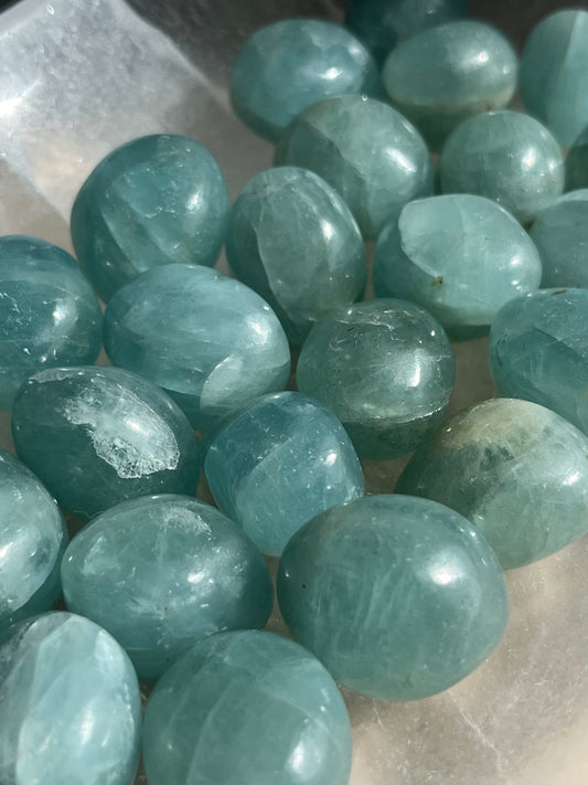 高品质印度海蓝宝石原石