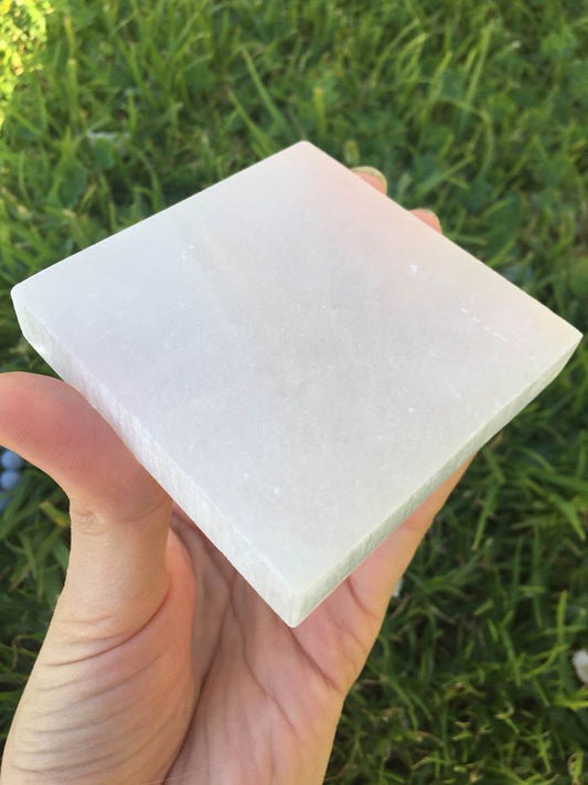 Selenite Charging Plate Square 7cm (Surface Scratch/Imperfect Edges)